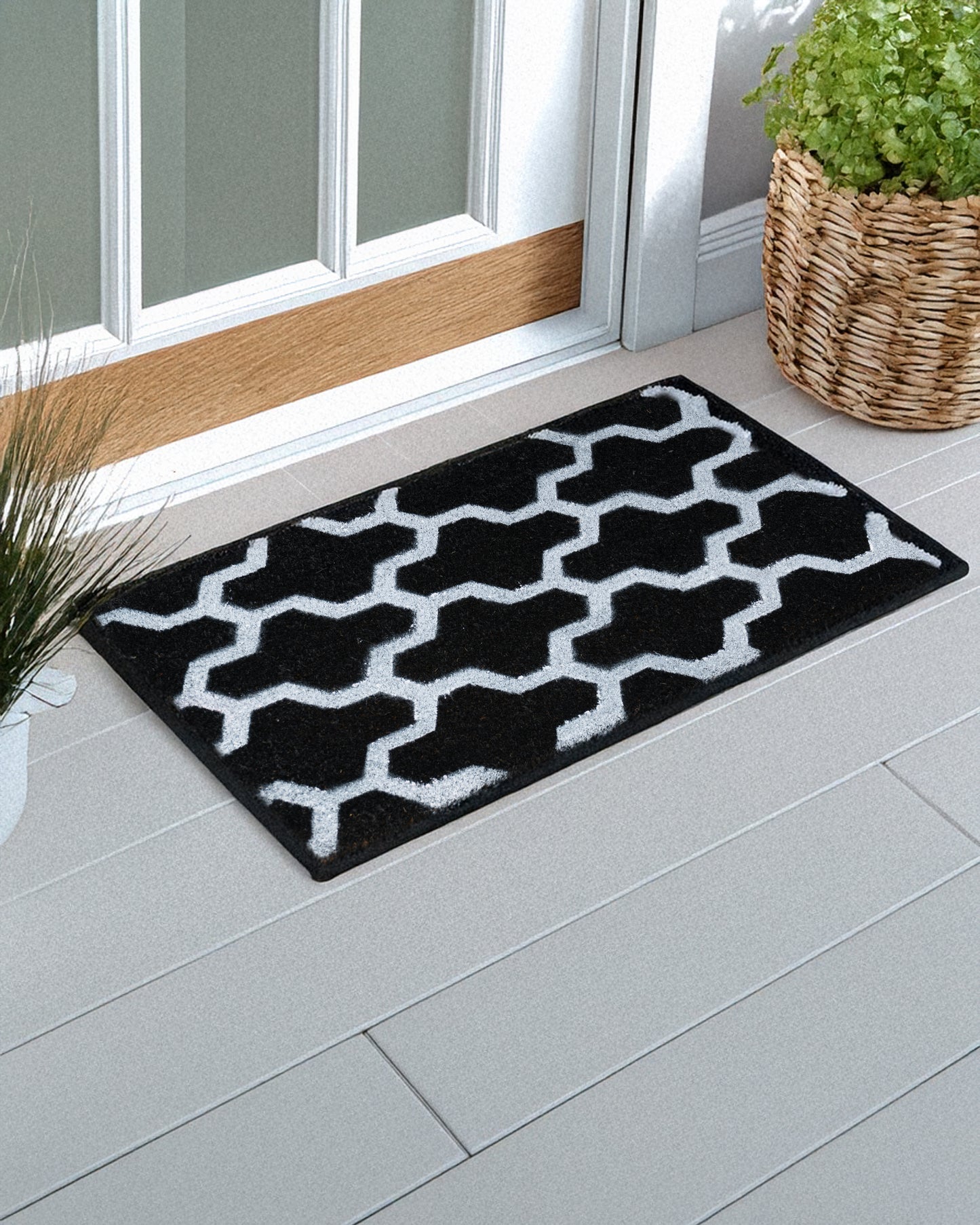 Black and White Heptagons Printed Coir Door Mat